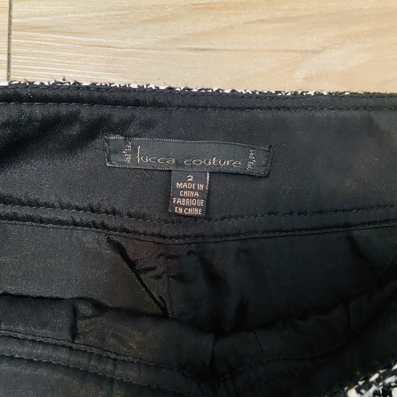 Urban Outfitters Houndstooth Shorts - Picture 3 of 5